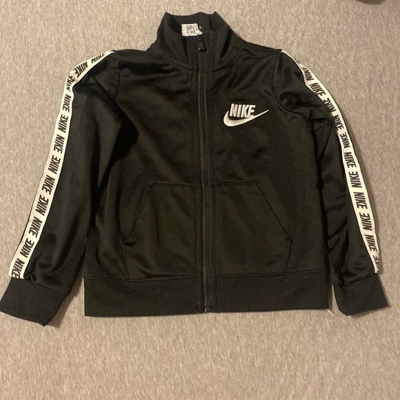 Nike Track Jacket Toddler Black Full Zip Lightweight Nike Spell Out Sleeve 2T - Picture 1 of 2